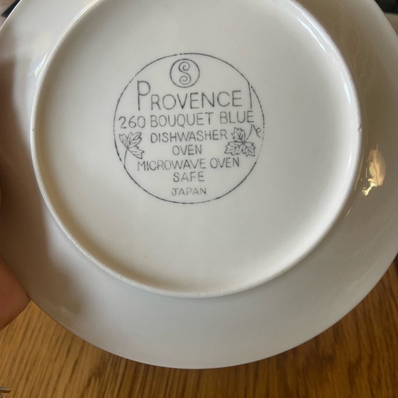 3 Vintage Provence Ceramic Salad Plates - Picture 3 of 7